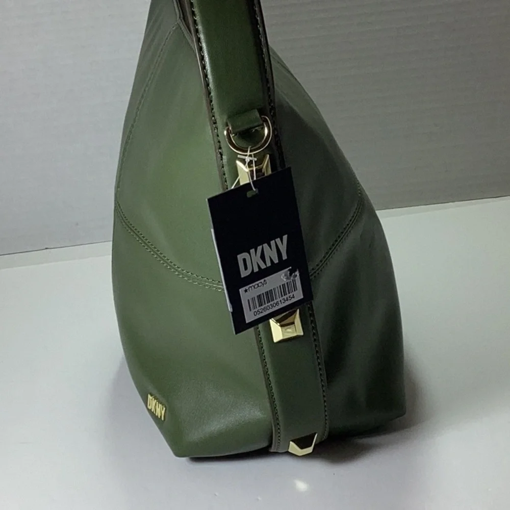 Dkny sophisticated subtle